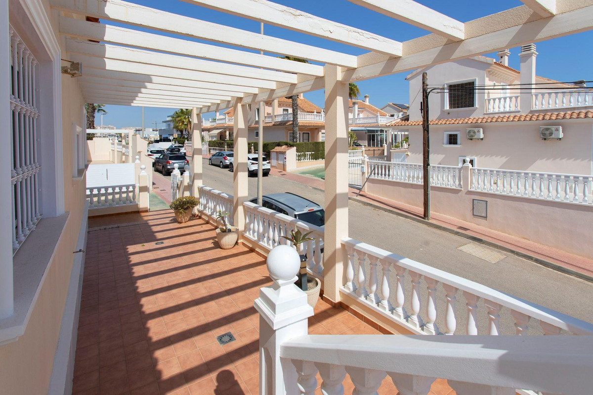 Restaurant te koop in Torrevieja | 4 slaapkamers H5484781