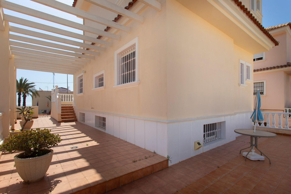 Restaurant te koop in Torrevieja | 4 slaapkamers H5484781
