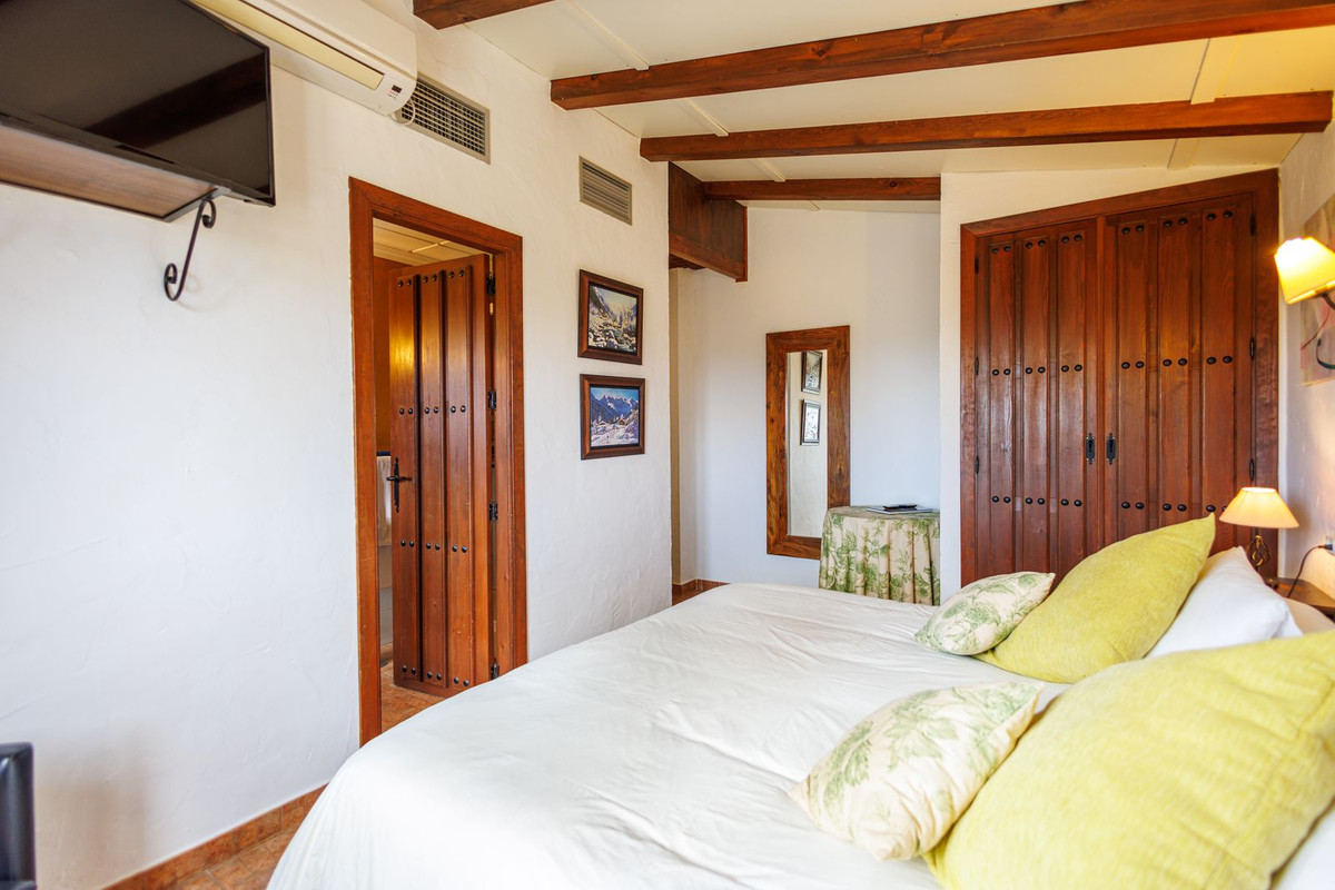 Property main view 33