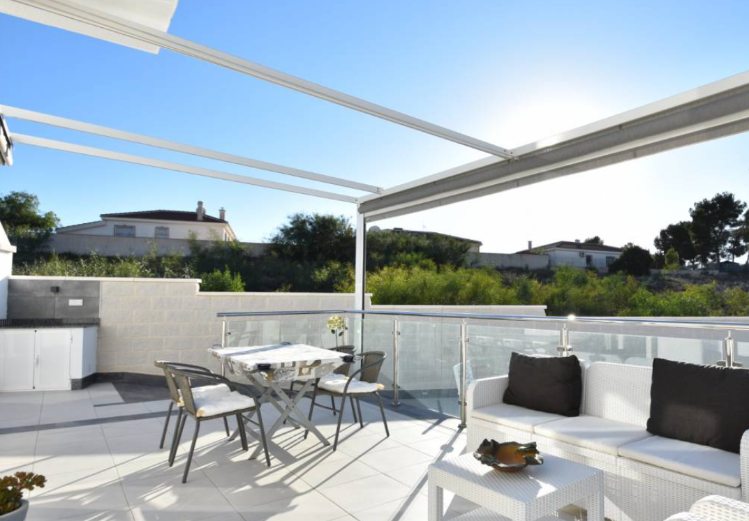 Detached chalet te koop in Ciudad Quesada | 3 slaapkamers H168659