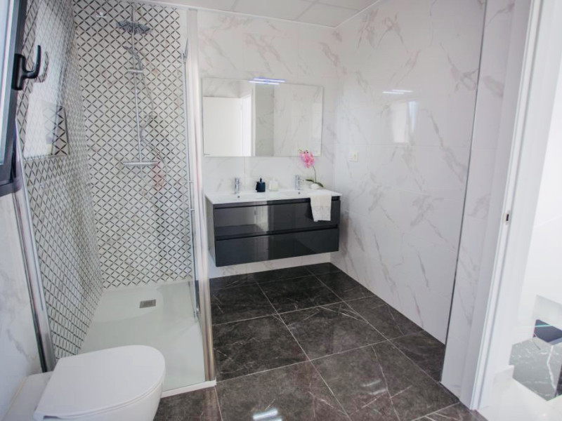 Detached chalet te koop in Los Montesinos | 3 slaapkamers H248363