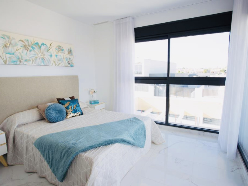 Detached chalet te koop in Los Montesinos | 3 slaapkamers H248363