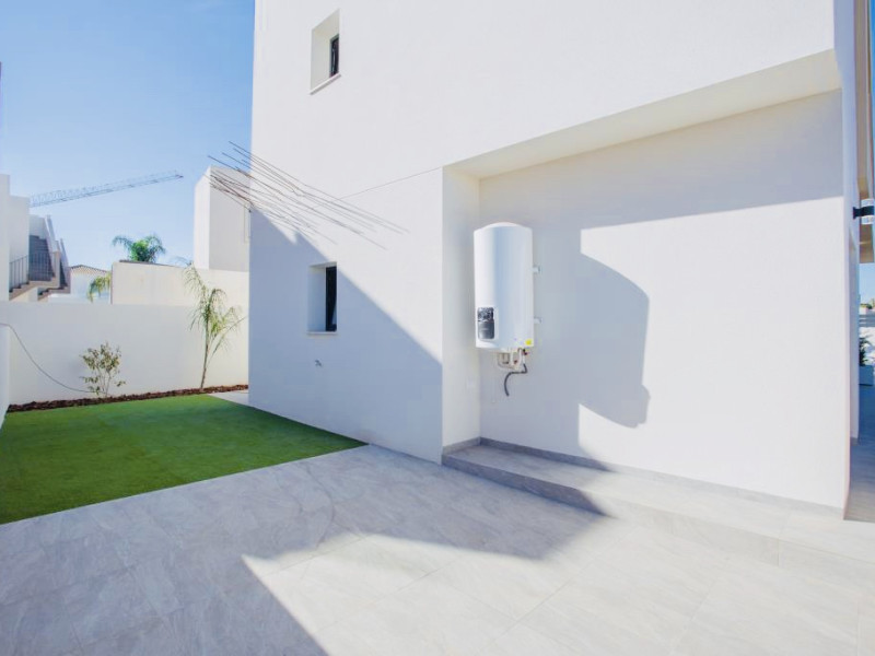 Detached chalet te koop in Los Montesinos | 3 slaapkamers H248363