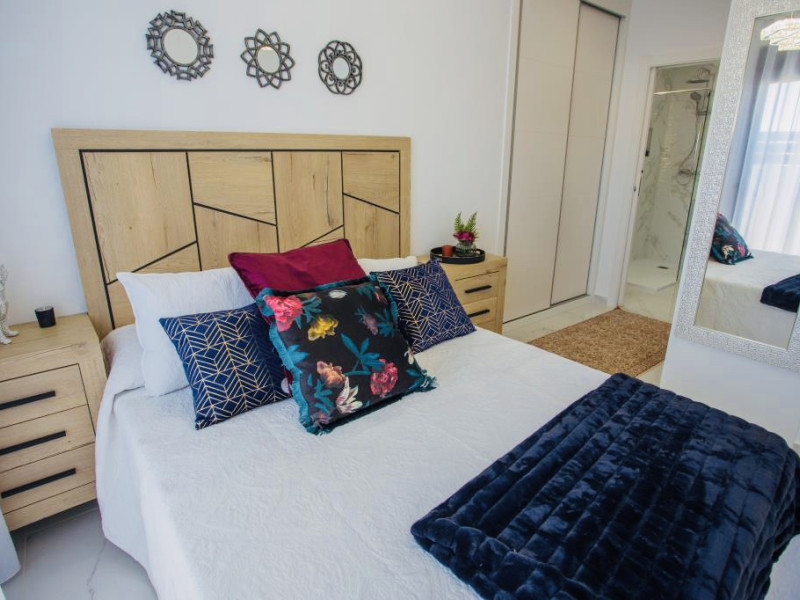 Detached chalet te koop in Los Montesinos | 3 slaapkamers H248363