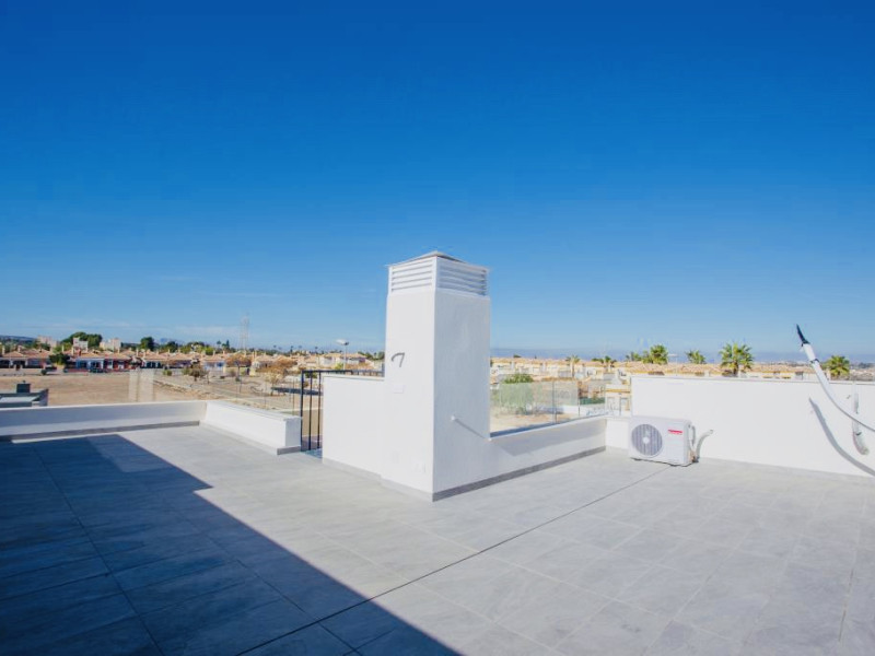 Detached chalet te koop in Los Montesinos | 3 slaapkamers H248363