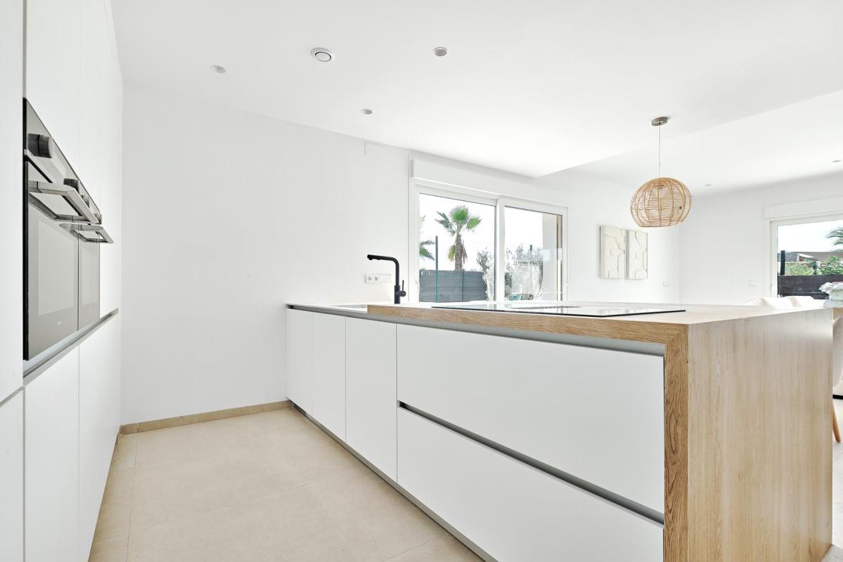 Detached chalet te koop in Los Montesinos | 3 slaapkamers H334268