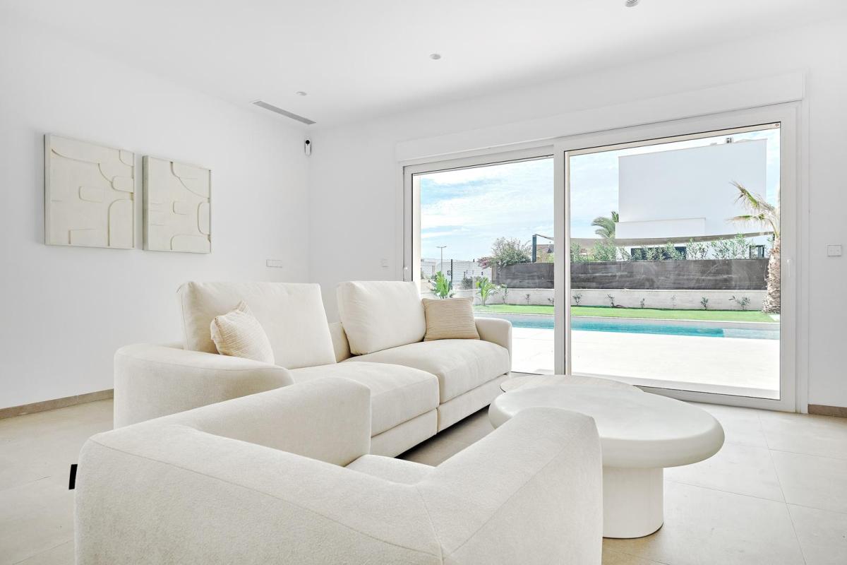 Detached chalet te koop in Los Montesinos | 3 slaapkamers H334268