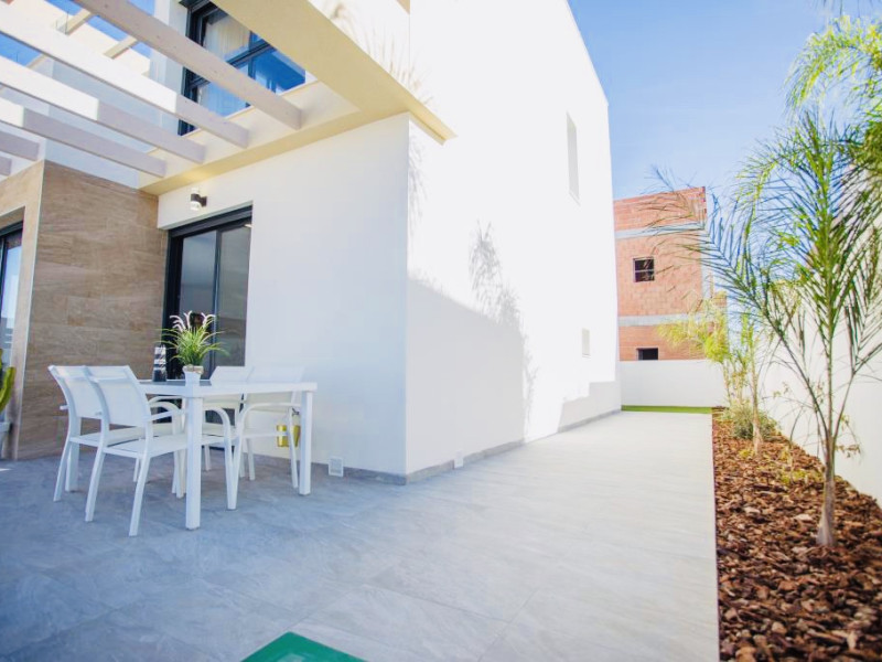 Detached chalet te koop in Los Montesinos | 3 slaapkamers H400098