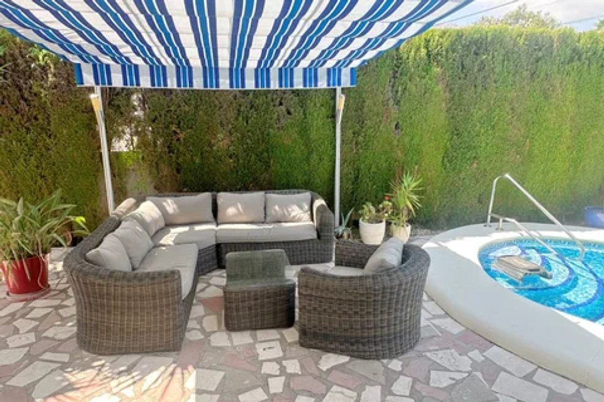 Villa te koop in Els Poblets | 4 slaapkamers HI8226