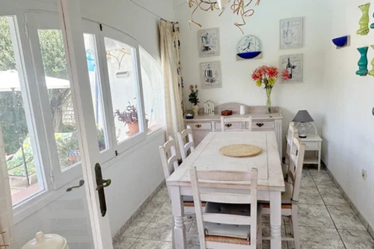 Villa te koop in Els Poblets | 4 slaapkamers HI8226