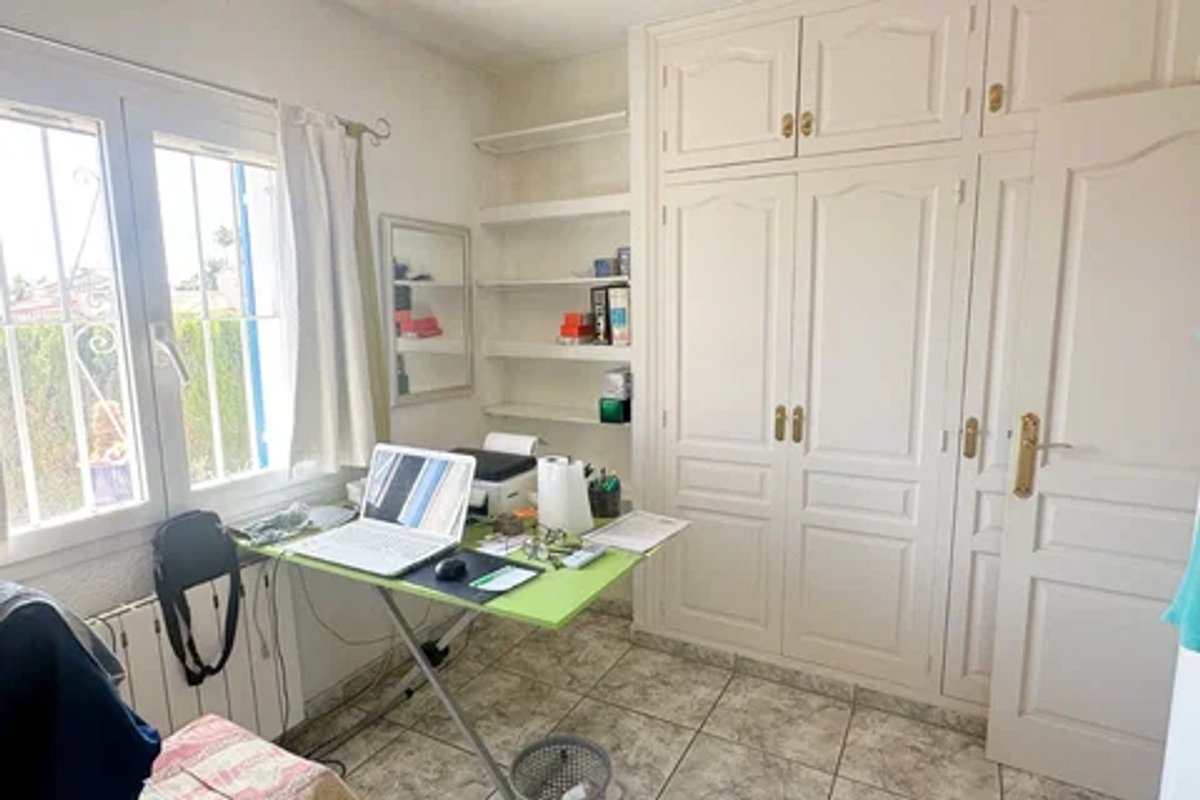 Villa te koop in Els Poblets | 4 slaapkamers HI8226