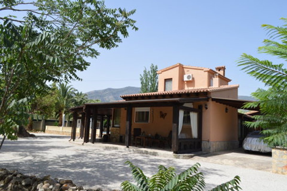 Finca te koop in Jalon | 4 slaapkamers HI9835