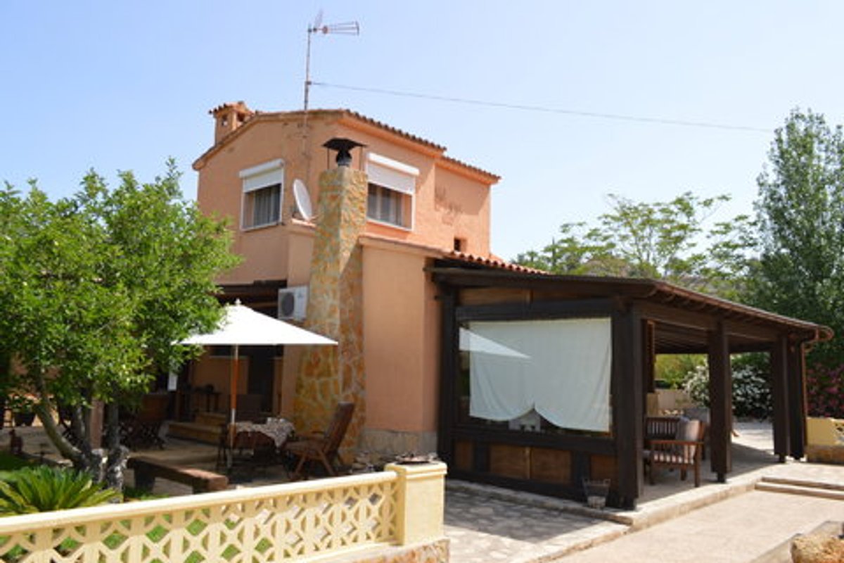 Finca te koop in Jalon | 4 slaapkamers HI9835