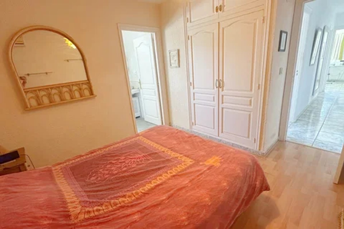 Villa te koop in Els Poblets | 4 slaapkamers HI8226