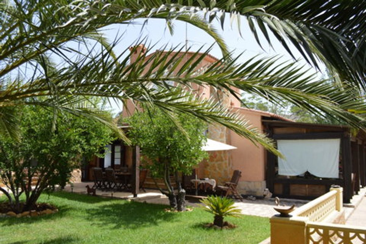 Finca te koop in Jalon | 4 slaapkamers HI9835