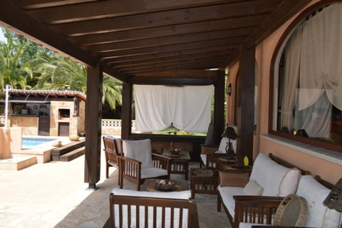 Finca te koop in Jalon | 4 slaapkamers HI9835