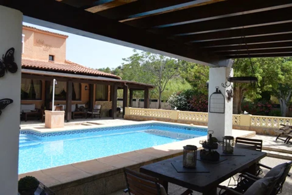 Finca te koop in Jalon | 4 slaapkamers HI9835