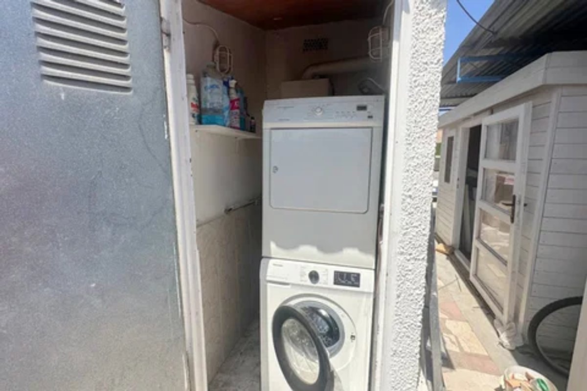 Villa te koop in Els Poblets | 4 slaapkamers HI8226