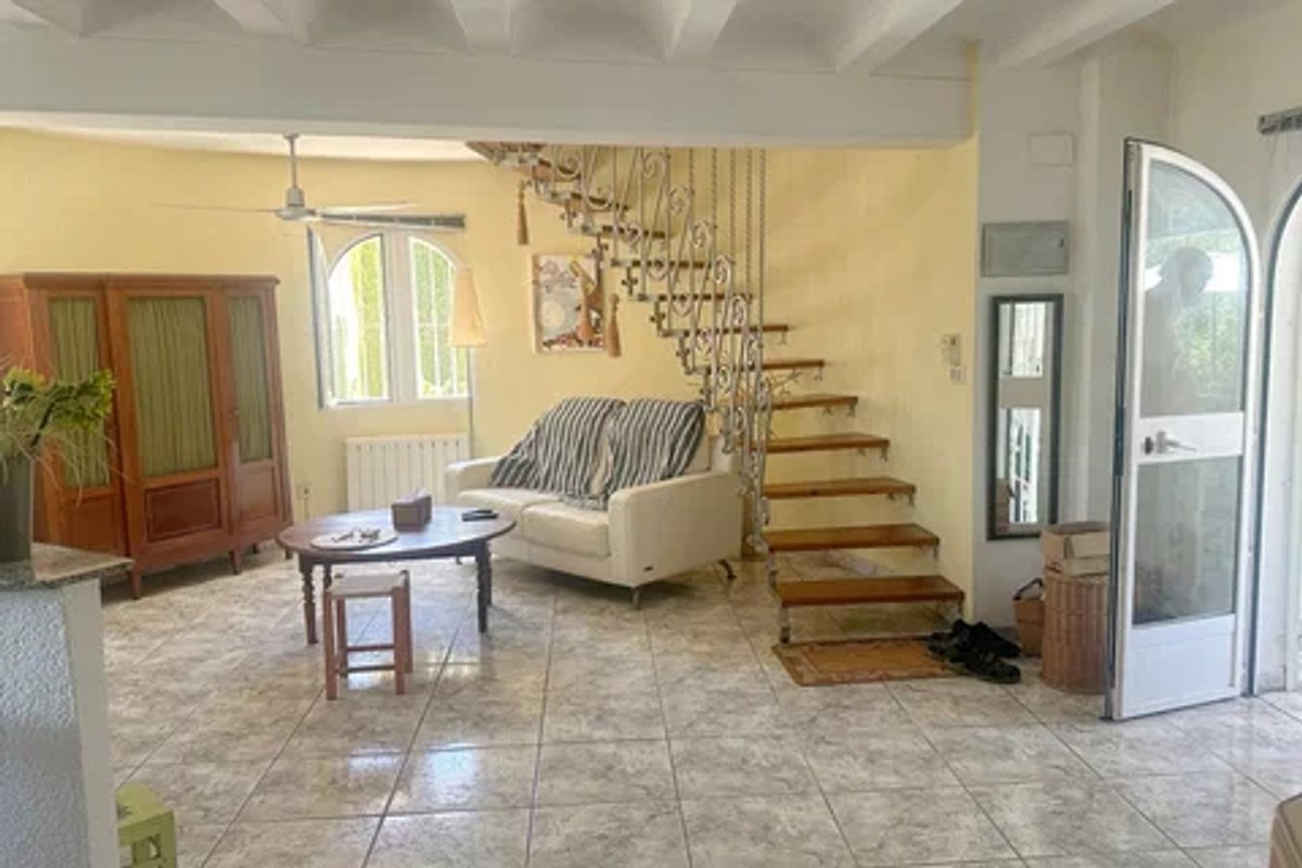 Villa te koop in Els Poblets | 4 slaapkamers HI8226