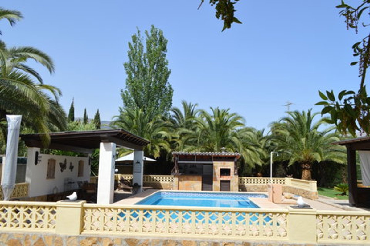 Finca te koop in Jalon | 4 slaapkamers HI9835