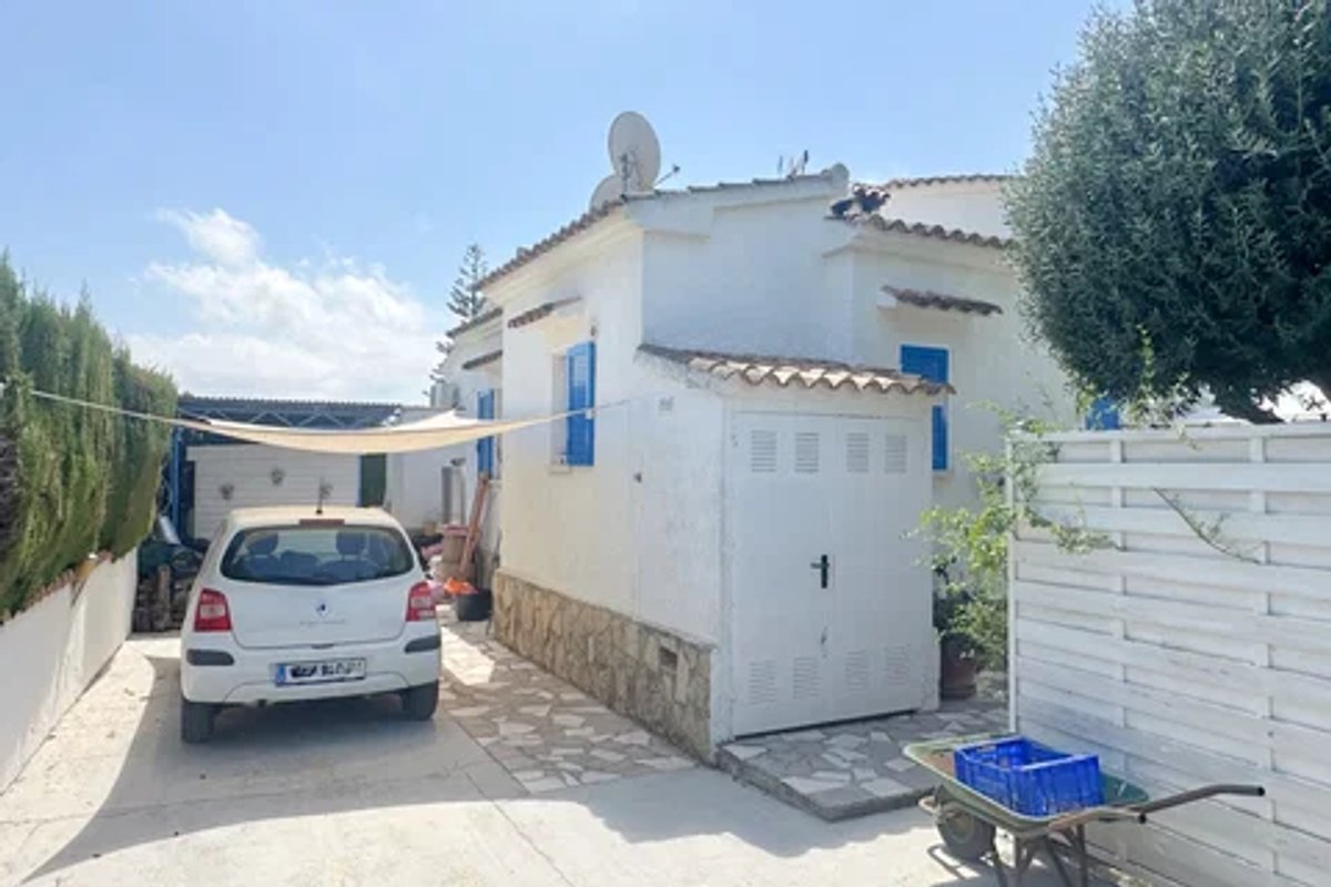 Villa te koop in Els Poblets | 4 slaapkamers HI8226