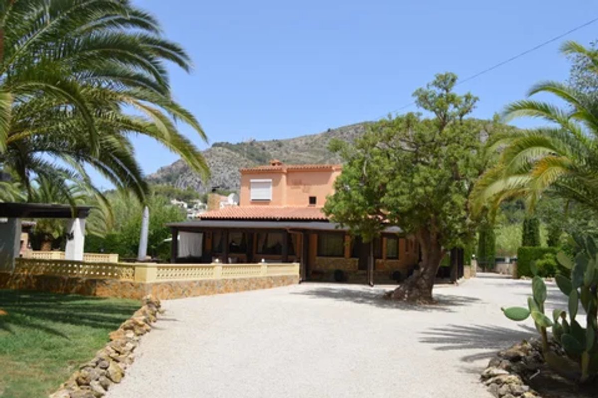 Finca te koop in Jalon | 4 slaapkamers HI9835