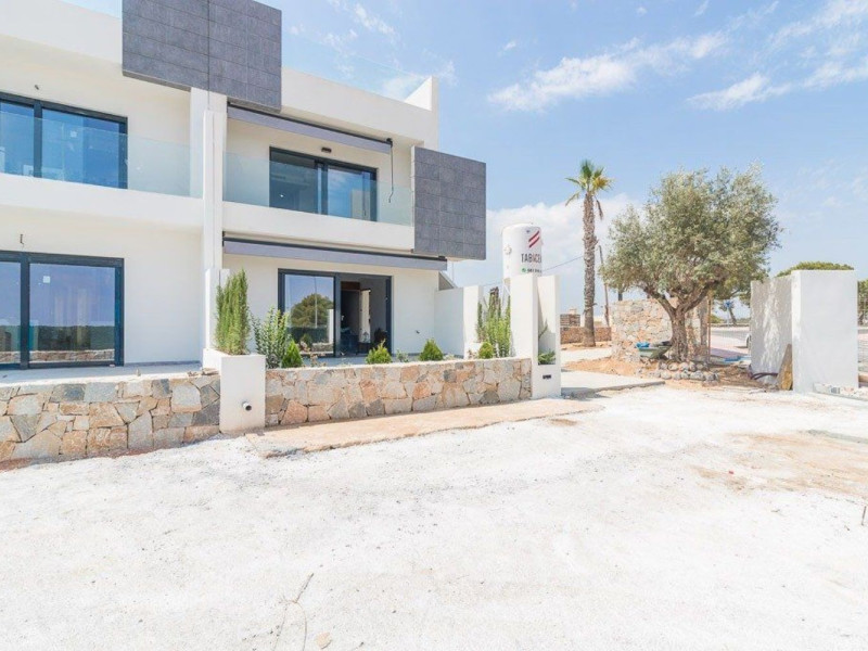 Ground floors te koop in Torrevieja | 3 slaapkamers H333830