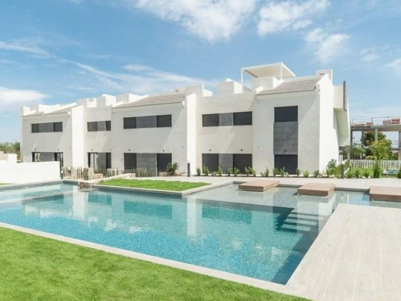 Ground floors te koop in Torrevieja | 3 slaapkamers H333830