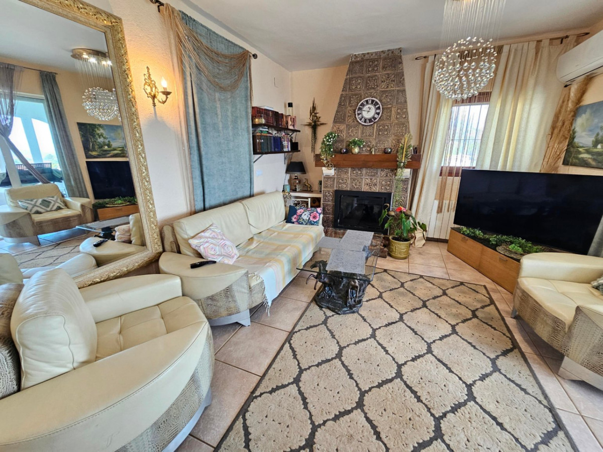 Huis te koop in Adsubia | 3 slaapkamers H5039254