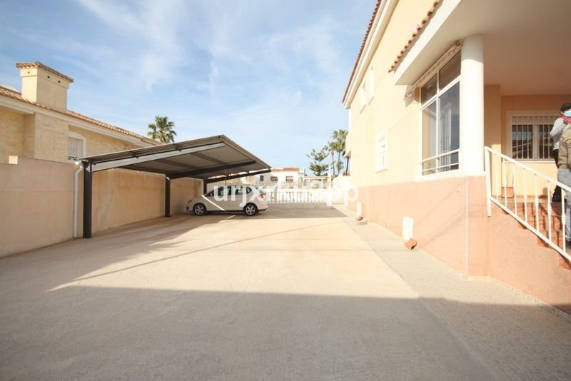 Huis te koop in Aguas Nuevas | 5 slaapkamers H4857112