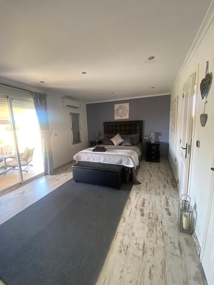 Finca - Cortijo te koop in Albatera | 5 slaapkamers H5137612