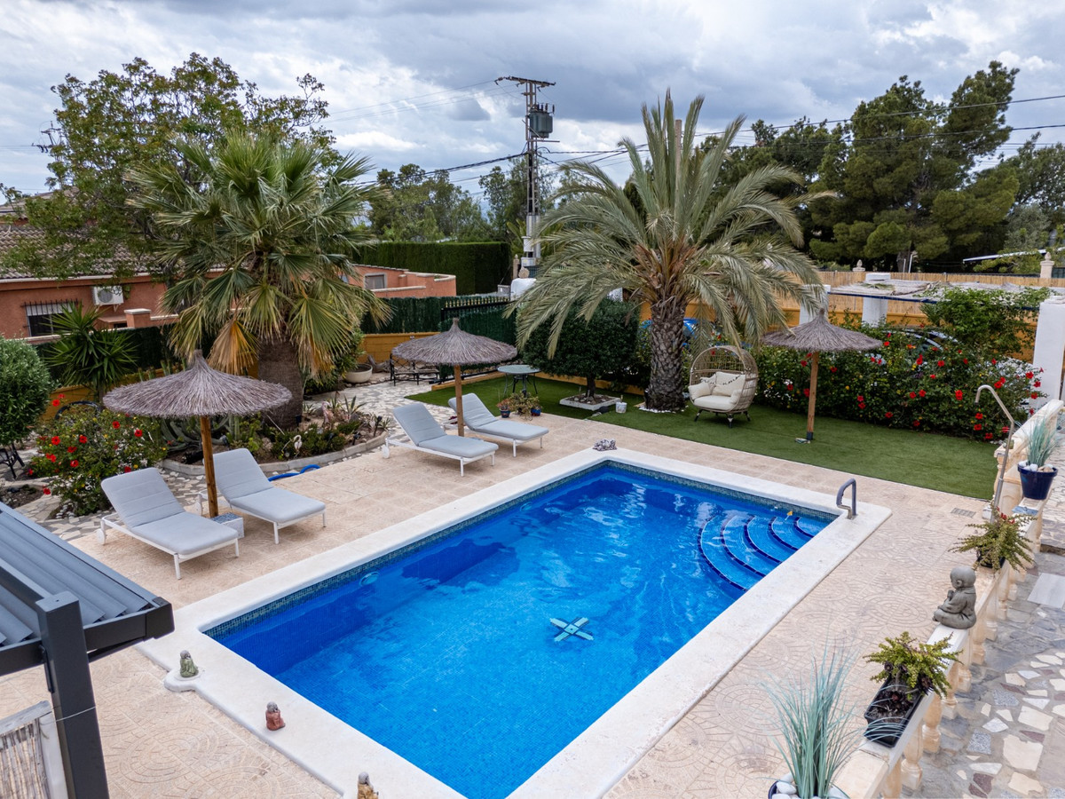 Finca - Cortijo te koop in Albatera | 5 slaapkamers H5221816