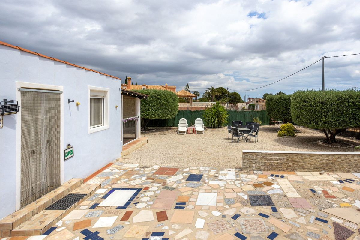 Finca - Cortijo te koop in Albatera | 5 slaapkamers H5221816