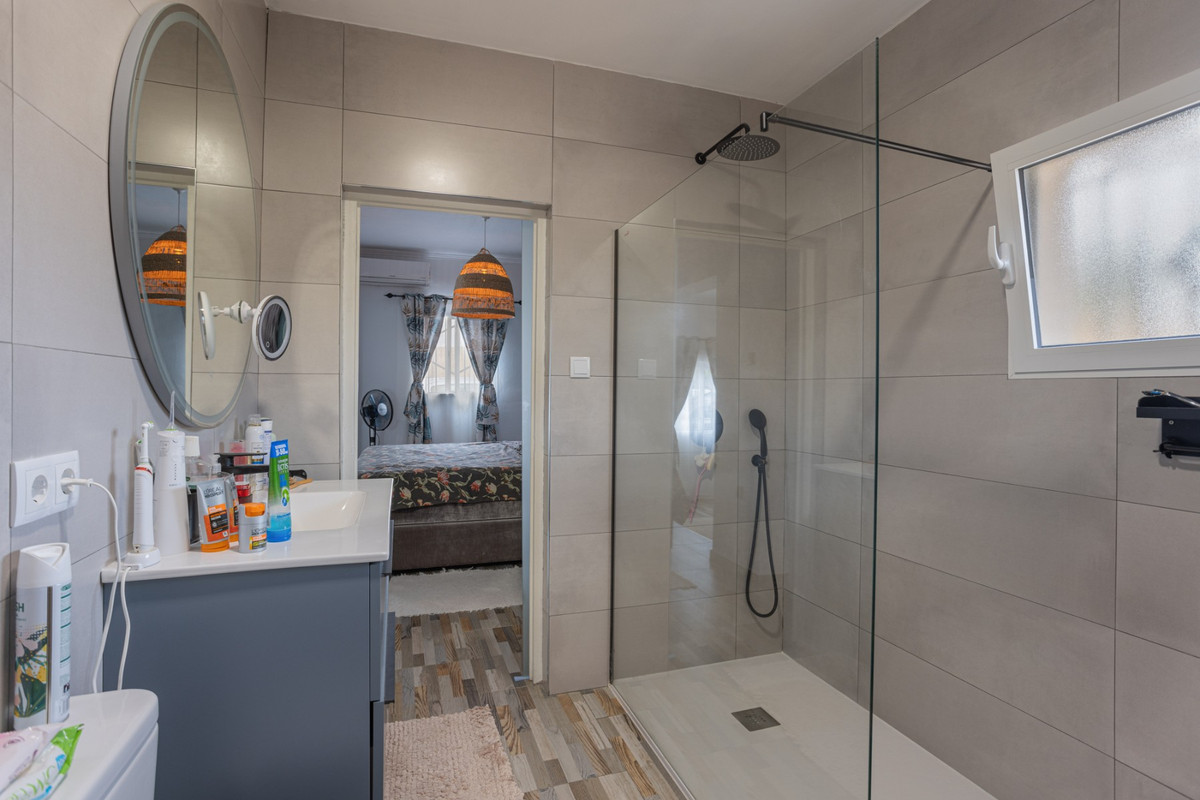 Finca - Cortijo te koop in Albatera | 5 slaapkamers H5221816