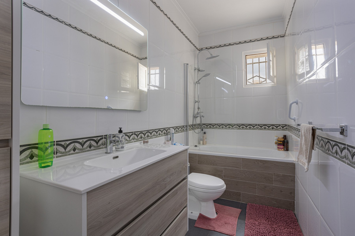 Finca - Cortijo te koop in Albatera | 5 slaapkamers H5221816