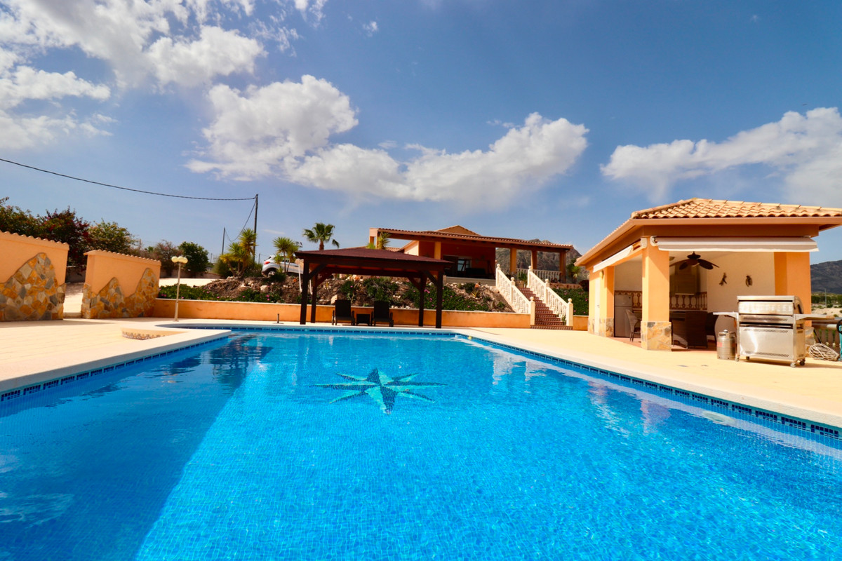 Property main view 33
