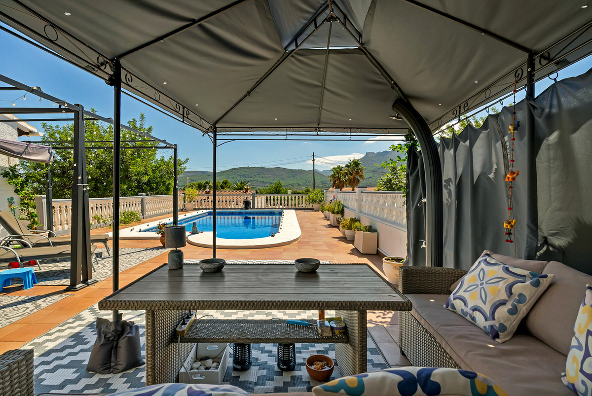 Huis te koop in Alcalali | 3 slaapkamers H5174203