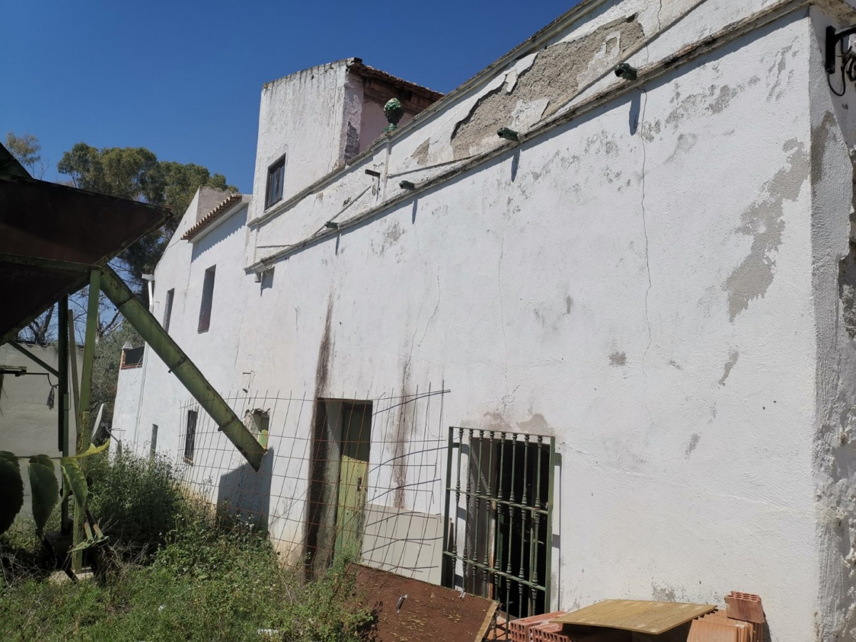 Finca - Cortijo in Alcaucín-16