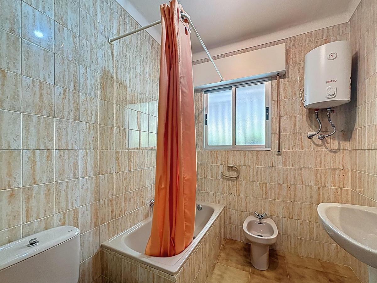  te koop in Alcaucín | 4 slaapkamers H5070583