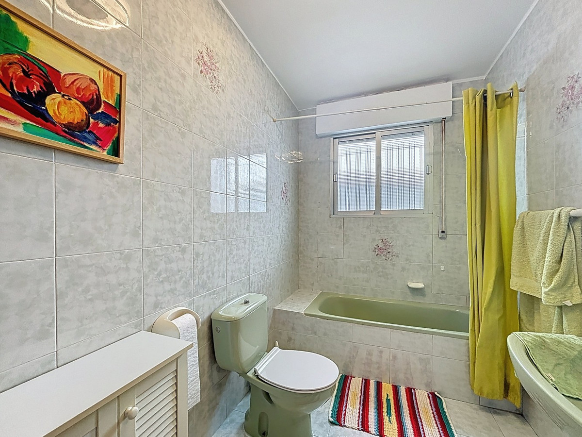  te koop in Alcaucín | 4 slaapkamers H5070583