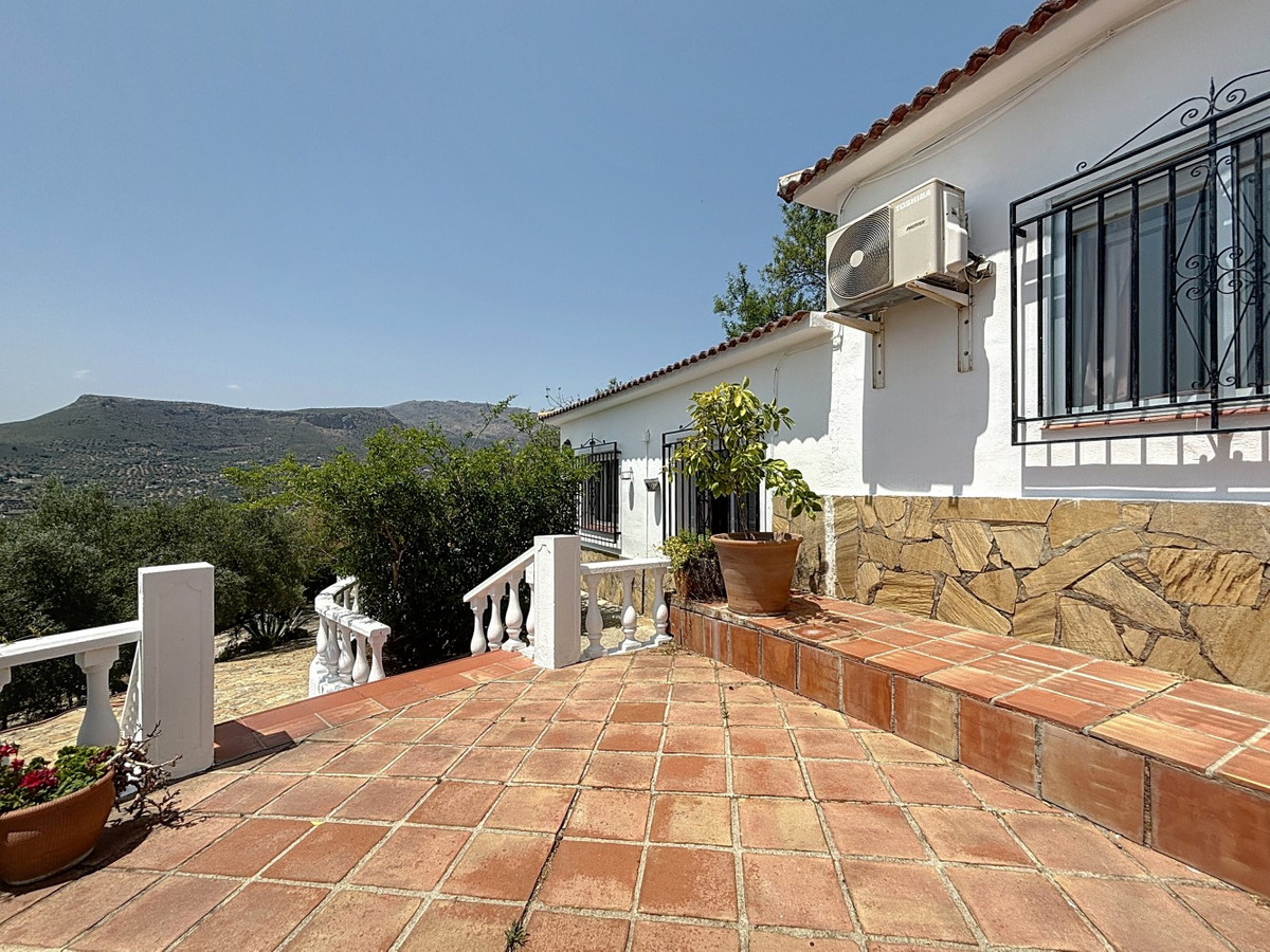  te koop in Alcaucín | 4 slaapkamers H5070583