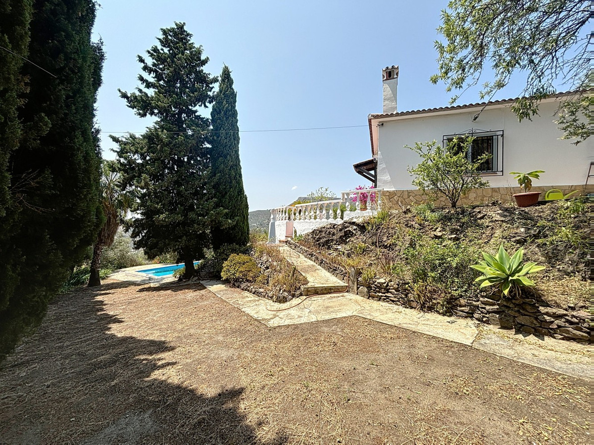  te koop in Alcaucín | 4 slaapkamers H5070583