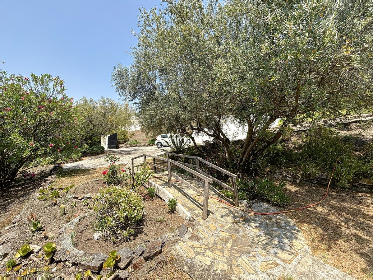 te koop in Alcaucín | 4 slaapkamers H5070583