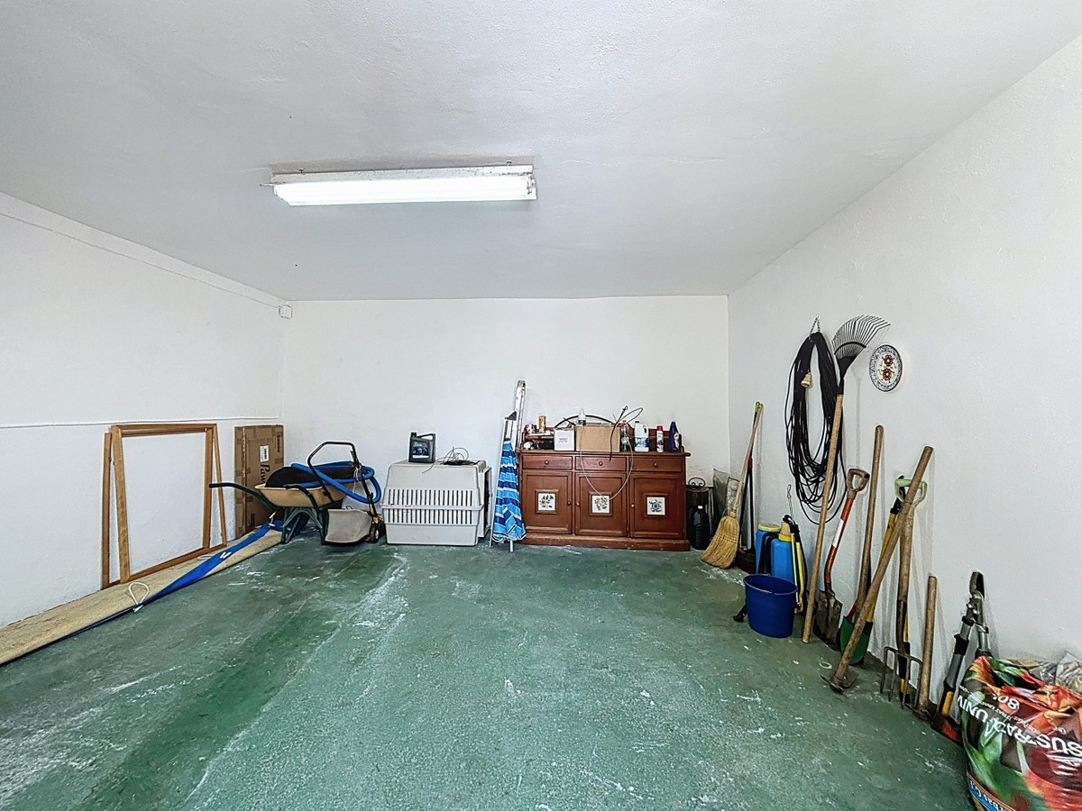  te koop in Alcaucín | 4 slaapkamers H5070583