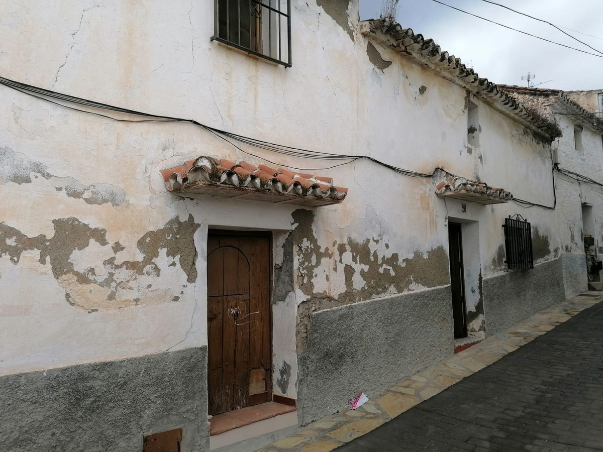 Townhouse te koop in Alcaucín | 3 slaapkamers H5076145