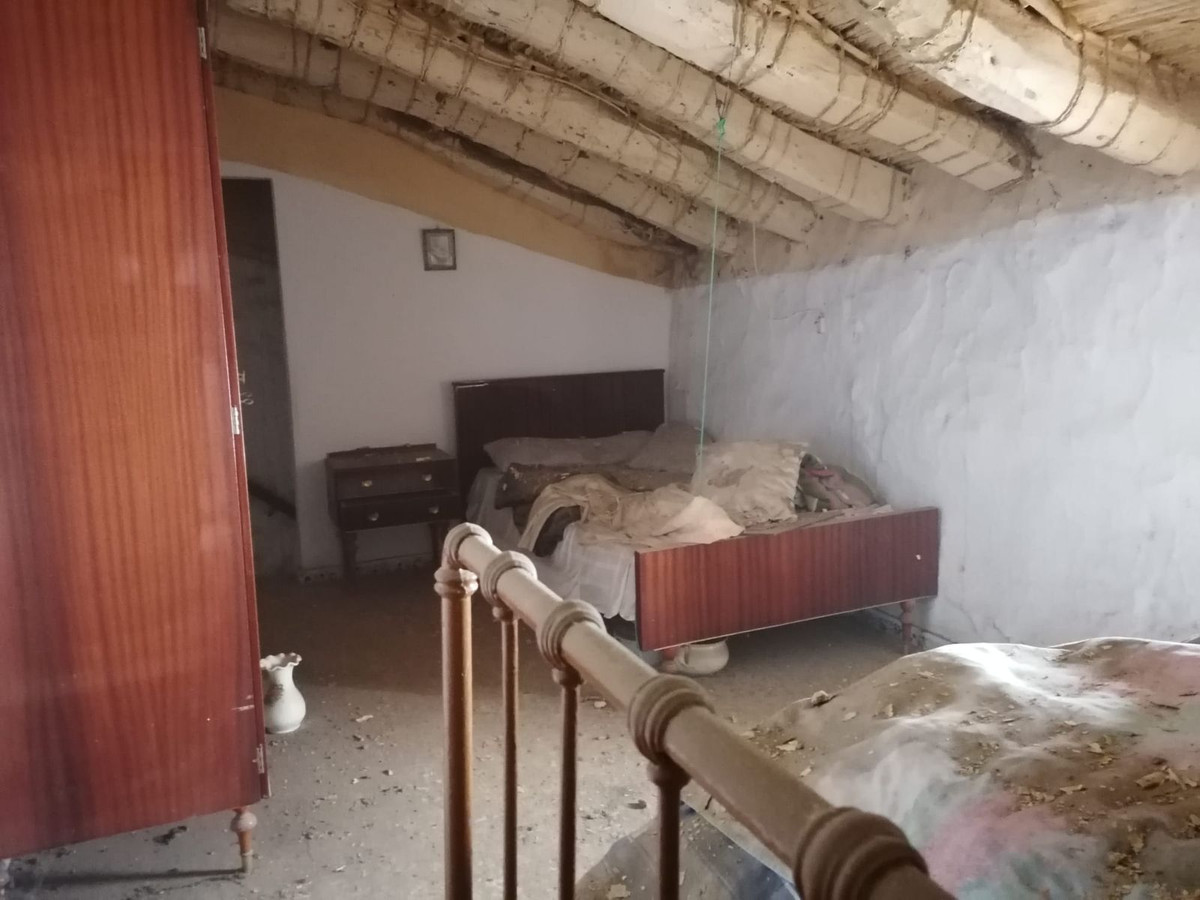 Townhouse te koop in Alcaucín | 3 slaapkamers H5076145