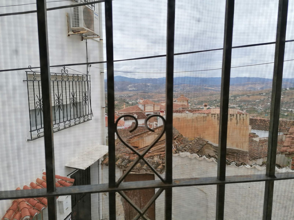 Townhouse te koop in Alcaucín | 3 slaapkamers H5076145