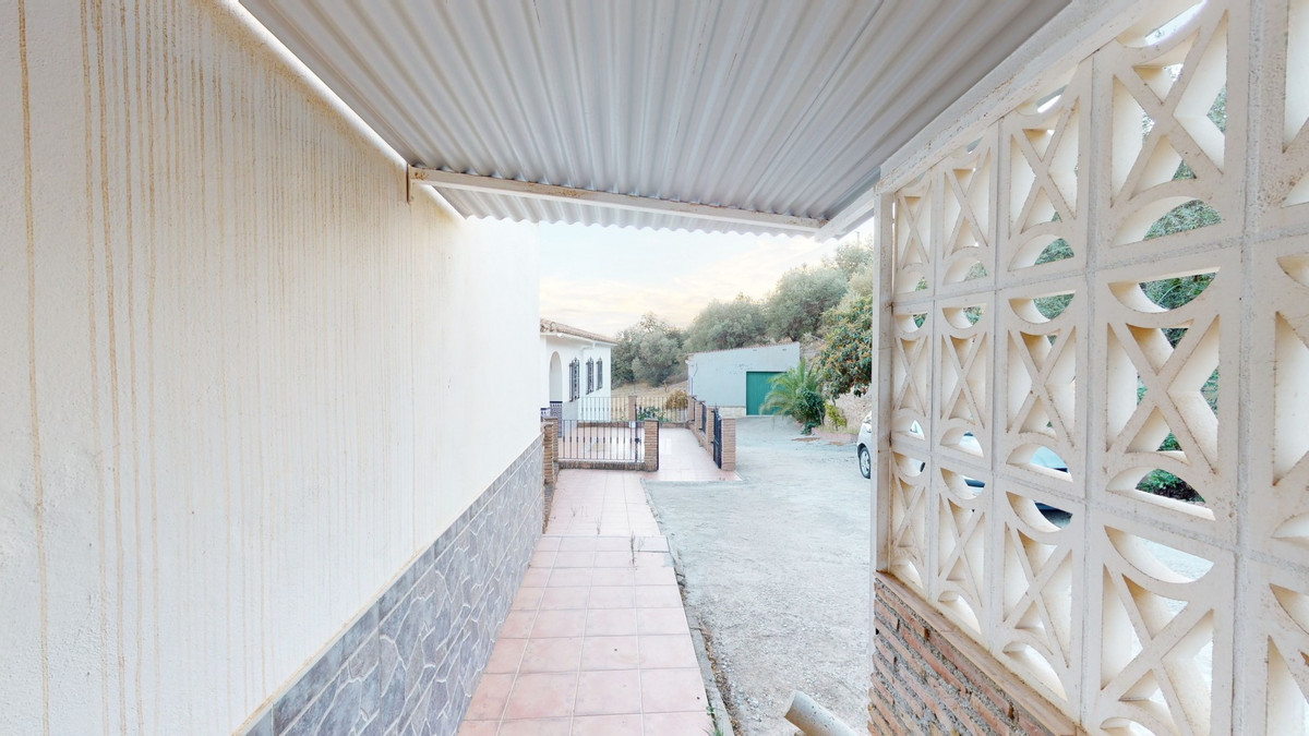 Huis te koop in Alcaucín | 10 slaapkamers H5125291