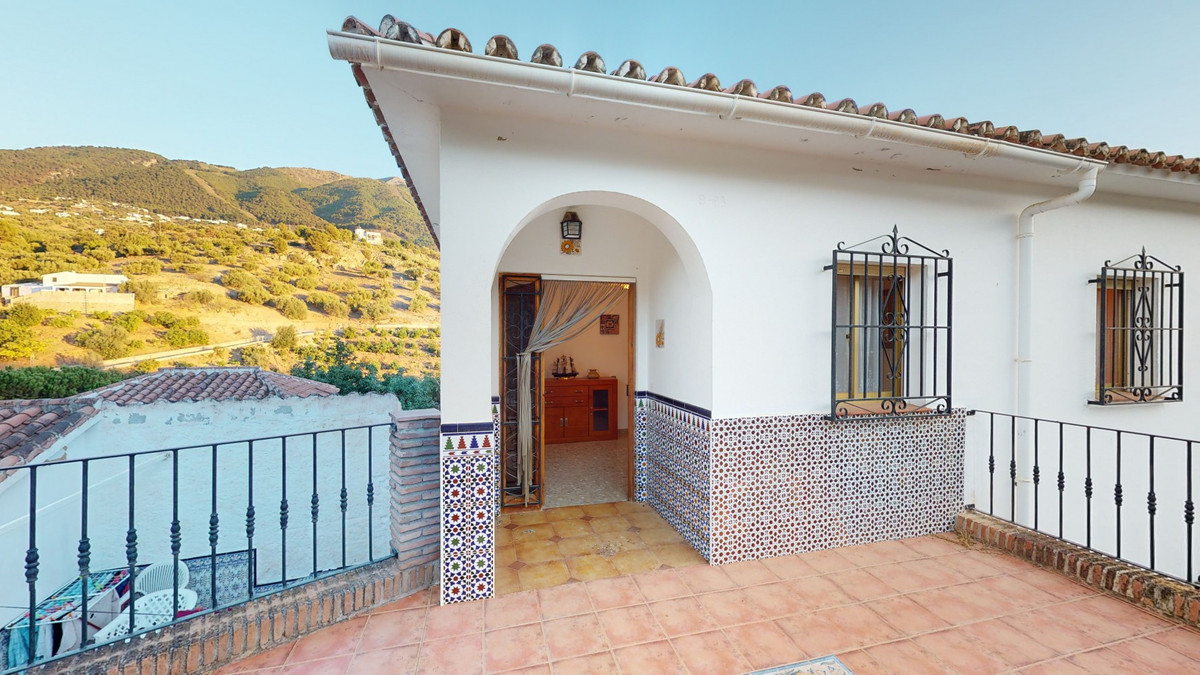 Huis te koop in Alcaucín | 10 slaapkamers H5125291