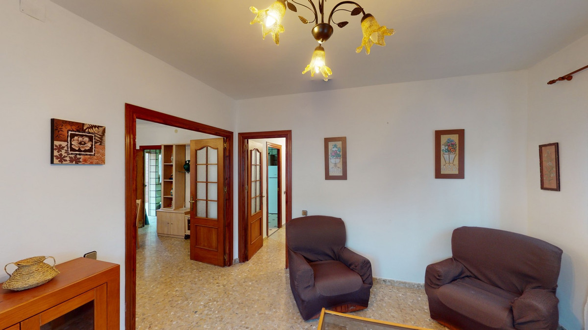 Huis te koop in Alcaucín | 10 slaapkamers H5125291